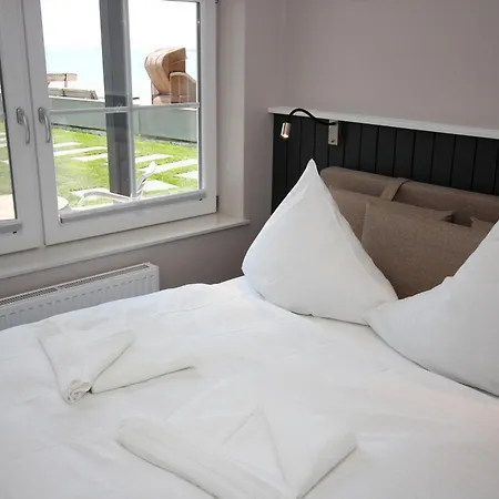 Hotel Meerblick Lemkenhafen