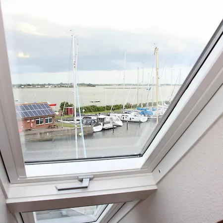 Meerblick Lemkenhafen Hotel Fehmarn