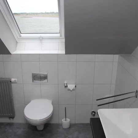 Meerblick Lemkenhafen Hotel Fehmarn