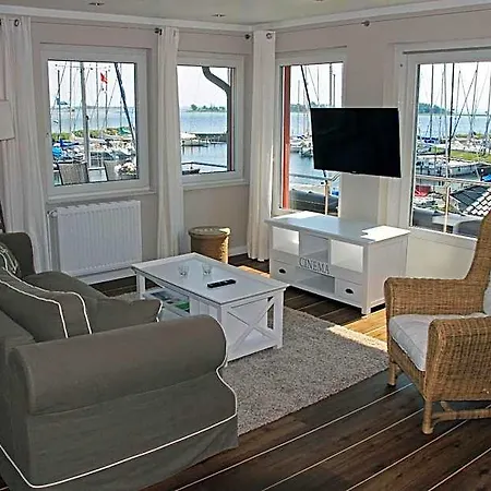Hotel Meerblick Lemkenhafen Fehmarn