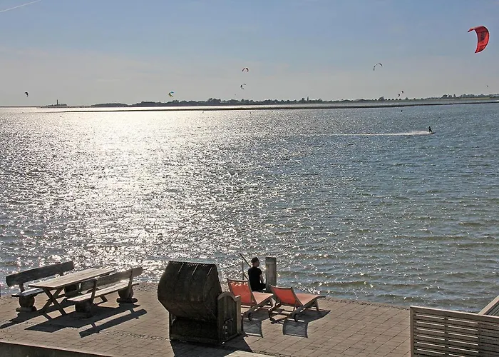 Hotel Meerblick Lemkenhafen